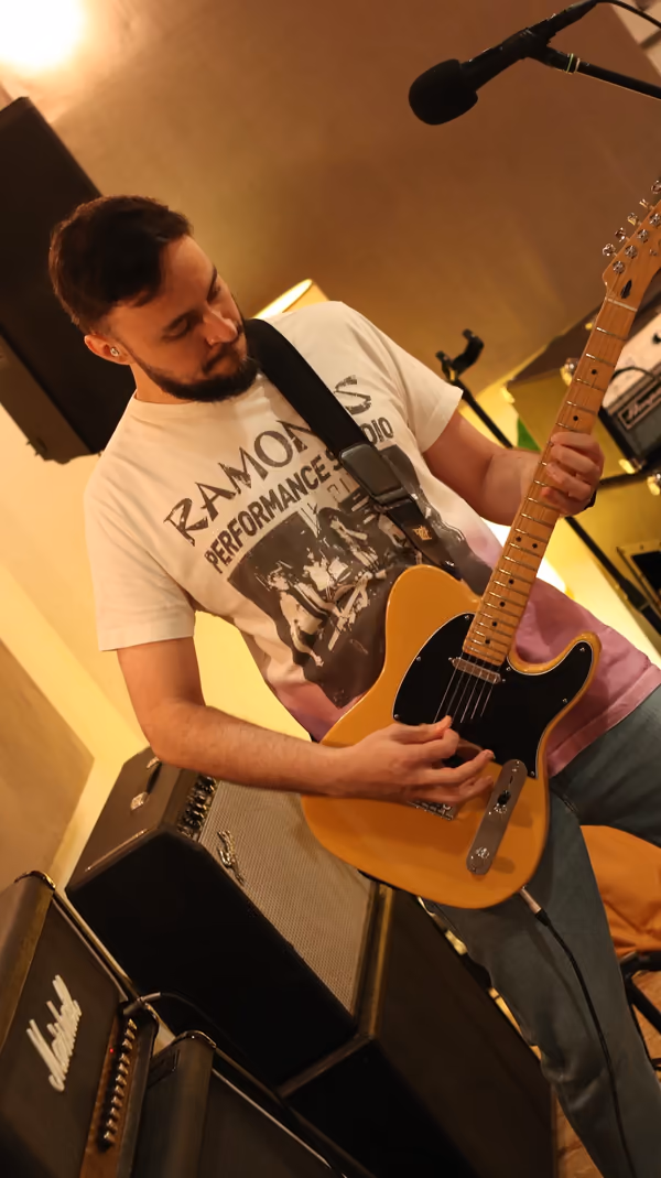 Lucas playing Ramones
